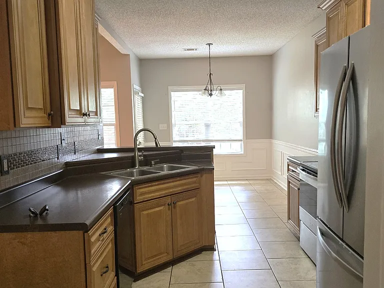 207 Station Way — Photo 6