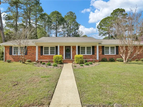 203 Saint Marys Pkwy, Fayetteville, NC 28303