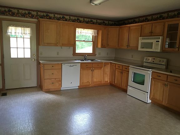 4th image of 1819 W Polk Ave