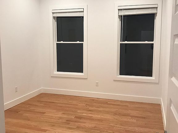 5th image of 2100 W Cary St #201