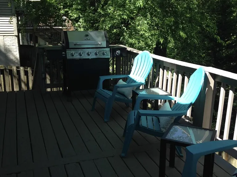 Back upper deck with door to kitchen
