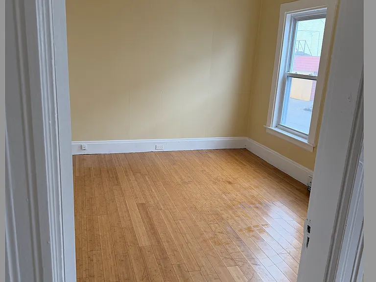 101 Putnam St #1E — Photo 9
