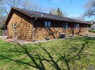435 SW Oakley Ave, Topeka, KS 66606