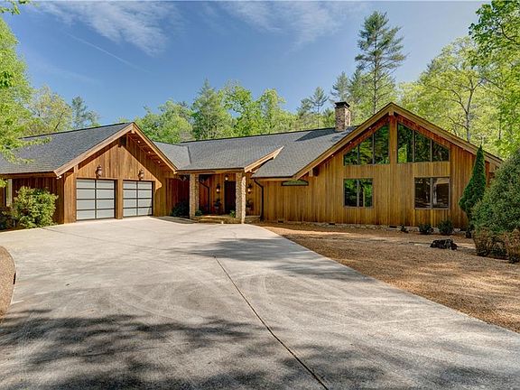 2nd image of 84 Riverhouse Dr
