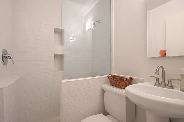 Sold by Oxford Property Group | media 8