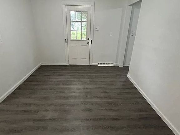 4th image of 1221 Richard Dr