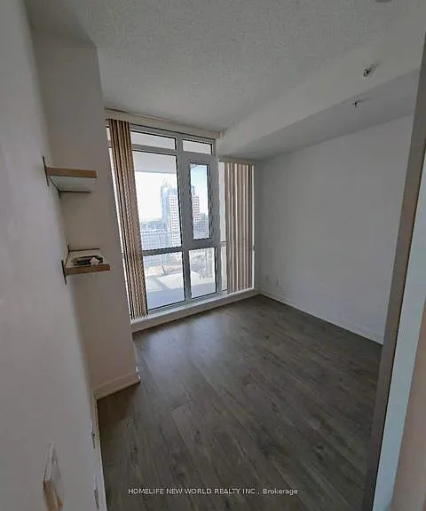 30 Nelson St #2304 — Photo 3