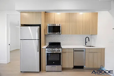 102 East 53rd Street, #6B