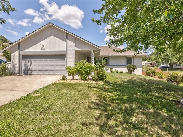 6506 Yorkshire Ct, Grandview, MO 64030