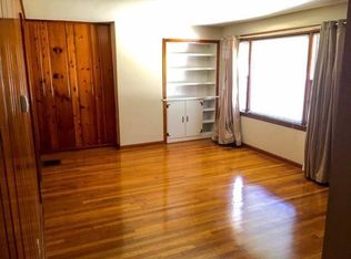 109 Holly Hill Dr #1, Berea, KY 40403