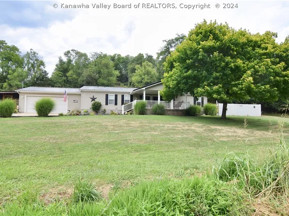 2100 Evansview Rd, Evans, WV 25241