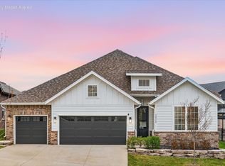 3805 E Hutcheson Avenue, Springfield, MO 65802