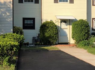 87 Redbud Rd, Piscataway, NJ 08854