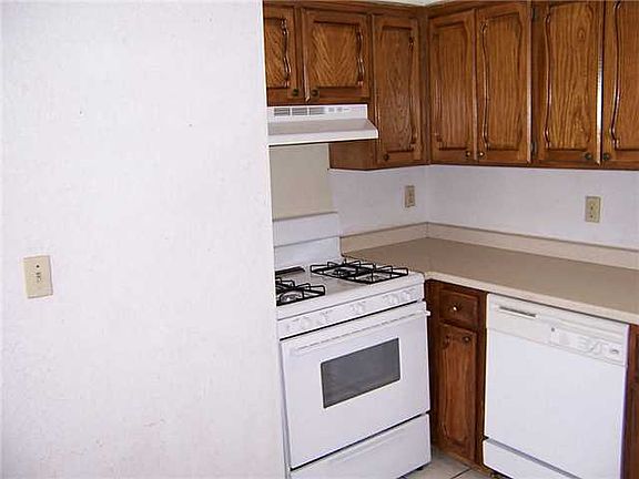 5th image of 8935 Comet St #A