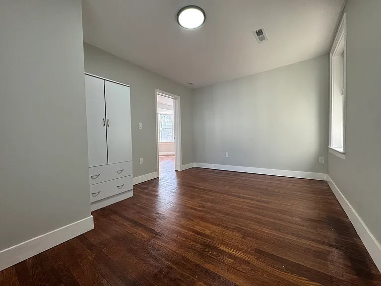 11 Gorham Ave #C302 — Photo 13