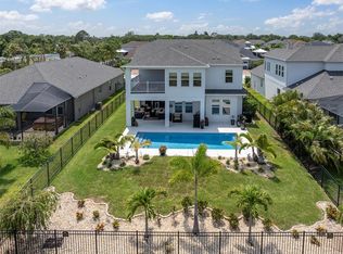 711 Cajeput Loop, Tarpon Springs, FL 34689