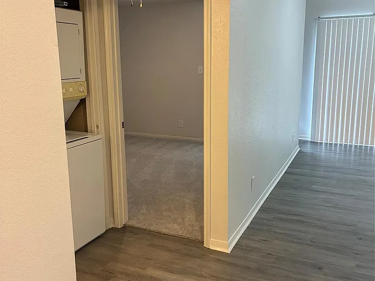 2121 Hepburn St #404 — Photo 23