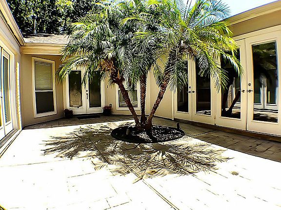 2nd image of 12800 Briar Forest Dr Unit 110