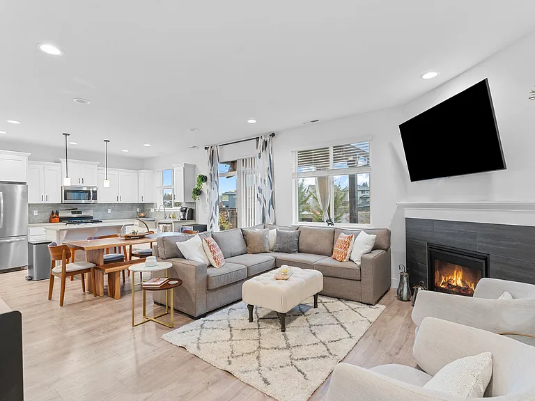 11866 SE Bridal Veil Falls Pl — Photo 3