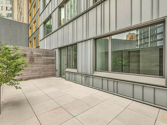 5th image of 7 Dekalb Ave APT 5H