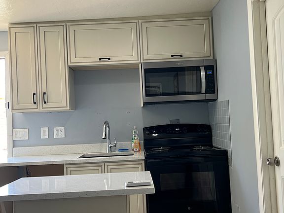 3rd image of 621 E Drachman St Unit 2