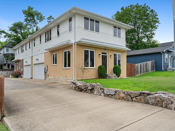2nd image of 1615A Porter Ave