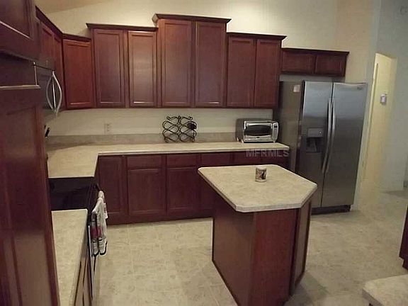 3rd image of 1750 Waterbury Pl