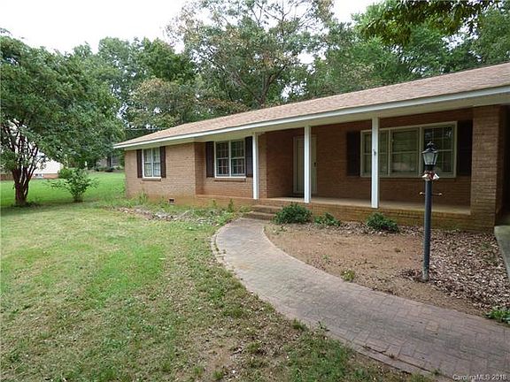 4th image of 3963 Countryside Ln