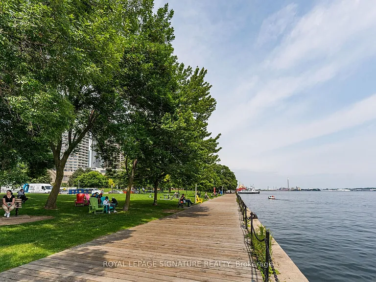 65 Harbour Sq #2109 — Photo 43