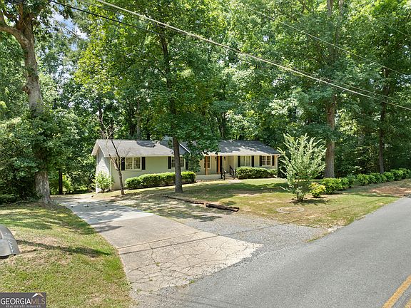 3rd image of 7 Thrushwood Rd NE