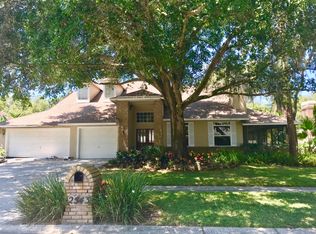 2543 Mason Oaks Dr, Valrico, FL 33596