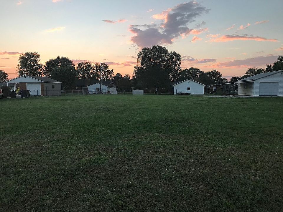2nd image of 2418 Hayden Bridge Rd