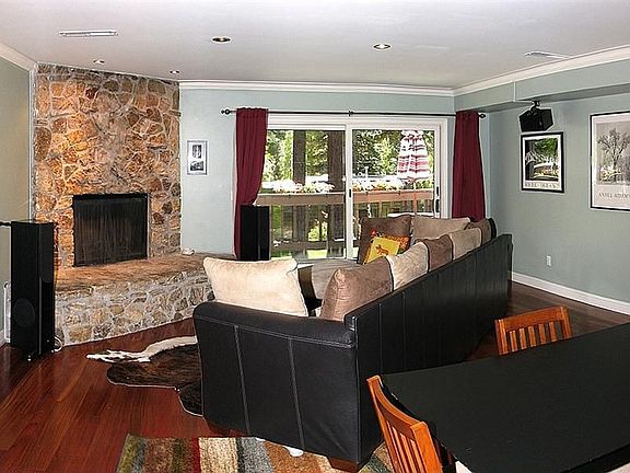 3rd image of 861 Southwood Blvd Unit 13