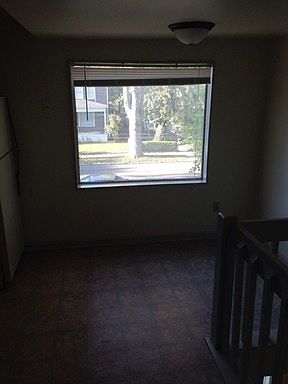 2nd image of 926 Columbia Ave APT 1