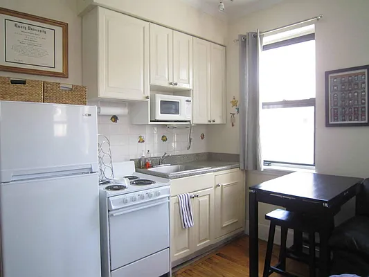 Rented by Immac Realty | media 21