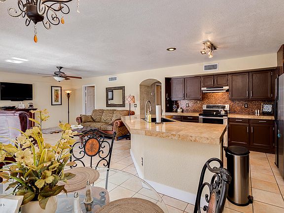 3rd image of 7427 W Kristal Way