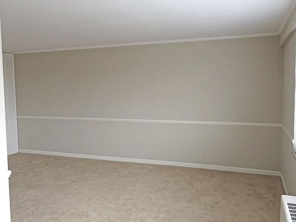 5th image of 11850 Edgewater Dr APT 501