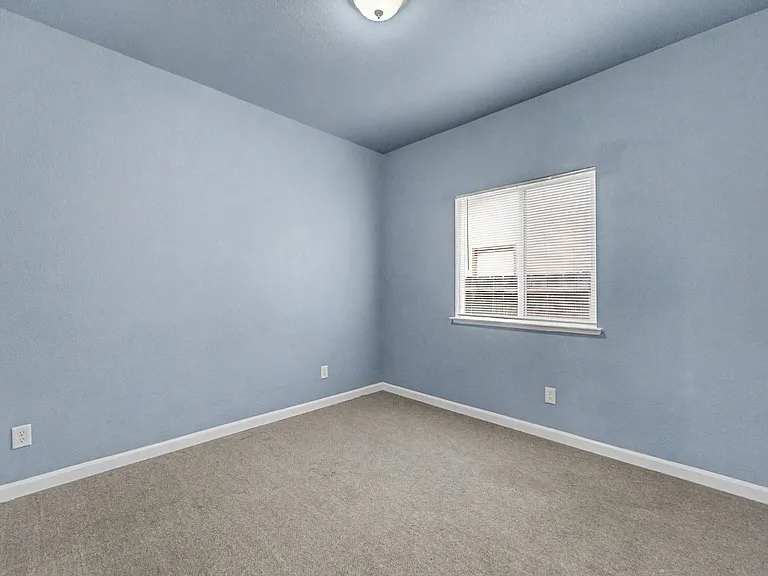 1147 Sam Rider Way — Photo 10