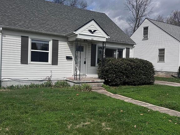 2nd image of 821 Marcellus Dr