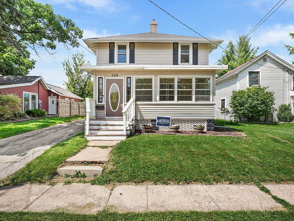 1st image of 135 Johnson St
