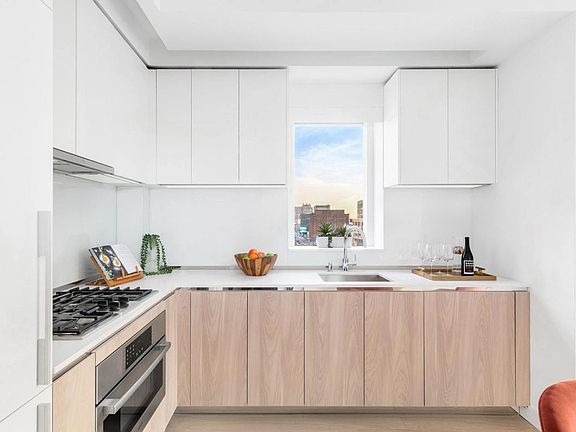 3rd image of 572 11th Ave APT 12A