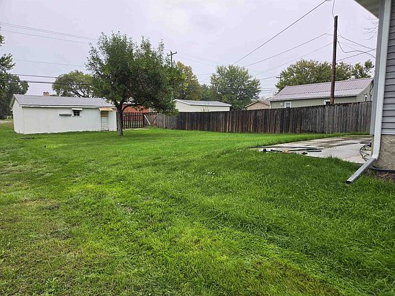 3rd image of 3108 7th St
