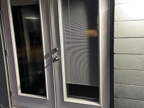 5th image of 2214 Elizabeth Ave