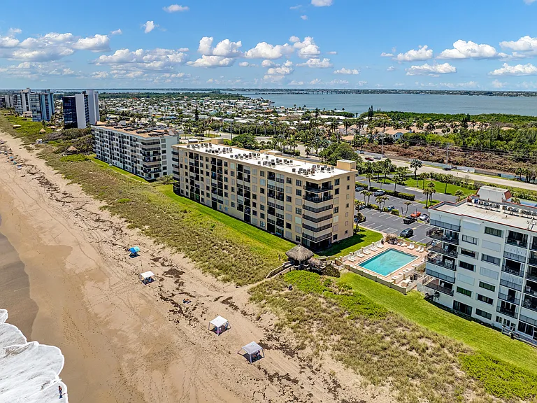 10200 S Ocean Dr #104 — Photo 33