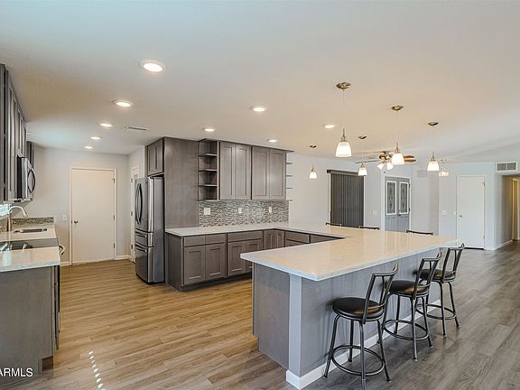 4th image of 13223 W Castle Rock Dr