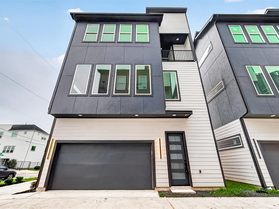 1938 Laverne St