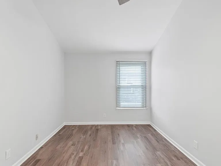 856 Saint Charles Ave NE #3 — Photo 14
