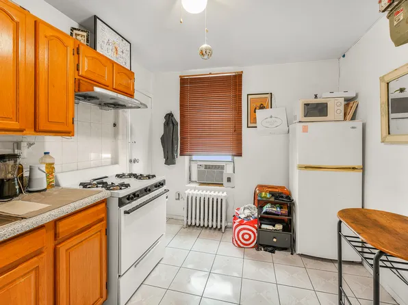 124 Mott Street image 1 of 9