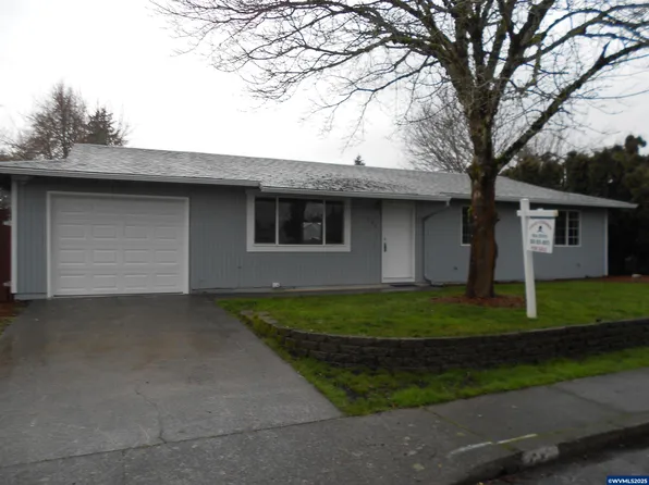 535 Maple St, Aumsville, OR 97325