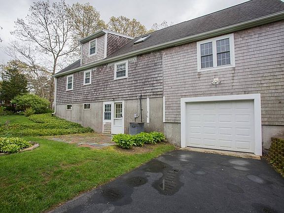 5th image of 295 Lakeside Dr
